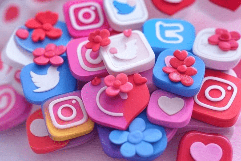 Leverage Social Media to Build Anticipation for boost adult traffic during Valentine's day